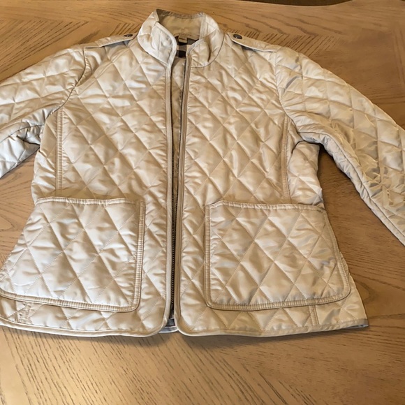 ❤️ Authentic Burberry Peacoat, Brand New Size Medium - Picture 4 of 8